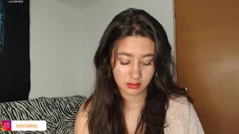 Snapshot of kisstarxxx chatting on 12-15-25, 10:47 Helena and Brad online show from 12-15-25, 10:47