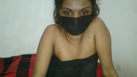 kissy_doll1 online show from 06-23-26, 07:12