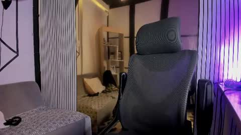 Snapshot of kitanna_1 chatting on 06-10-26, 10:41 kitanna_1 online show from 06-10-26, 10:41