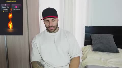 Snapshot of kite__ chatting on 01-16-26, 11:09 kite__ online show from 01-16-26, 11:09