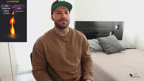 Snapshot of kite__ chatting on 02-09-26, 02:43 kite__ online show from 02-09-26, 02:43