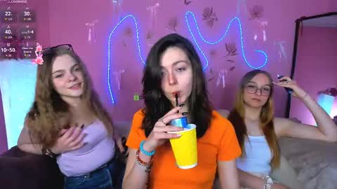 kitniss online show from 05-15-26, 07:21