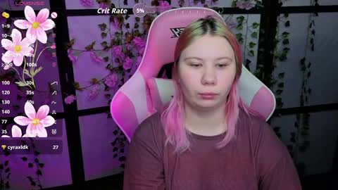 Snapshot of kitsune_little chatting on 04-22-26, 11:39 kitsune_little online show from 04-22-26, 11:39
