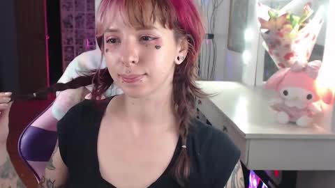 Snapshot of kitsunearineko chatting on 02-15-25, 02:37 Ari Keimiwrights online show from 02-15-25, 02:37