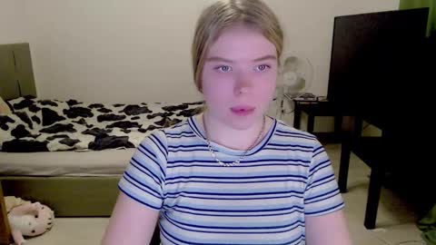 Jennyblonde and Emmabrunette online show from 12-05-24, 08:22