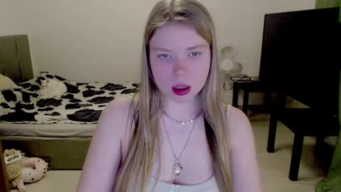 Jennyblonde and Emmabrunette online show from 02-19-25, 09:47