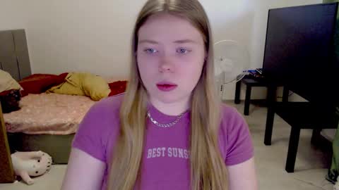Jennyblonde and Emmabrunette online show from 01-10-26, 10:39
