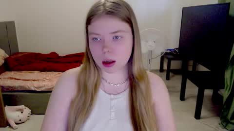 Jennyblonde and Emmabrunette online show from 01-18-26, 11:36