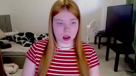 Jennyblonde and Emmabrunette online show from 03-03-26, 01:39