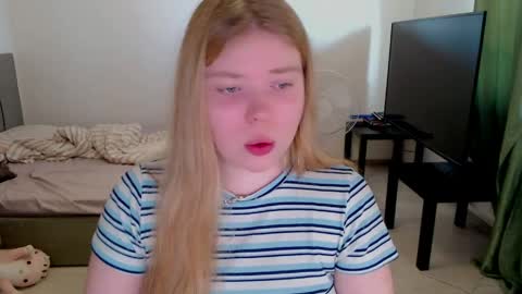Jennyblonde and Emmabrunette online show from 06-03-26, 03:06
