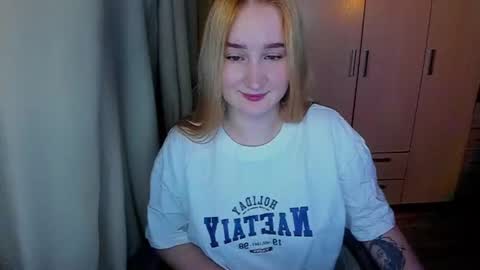 Snapshot of kitten_sun chatting on 06-14-26, 03:25 kitten_sun online show from 06-14-26, 03:25