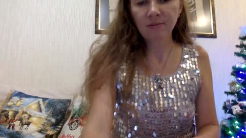 Snapshot of kittenger chatting on 12-24-24, 09:55 Viki online show from 12-24-24, 09:55