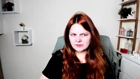 Snapshot of kittengingerxo chatting on 06-01-26, 05:31 Kitten online show from 06-01-26, 05:31