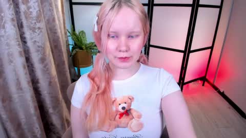 kittenxoann online show from 04-18-26, 05:39