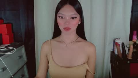 KITTY online show from 04-14-26, 09:21