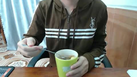 kitti_baby2x online show from 11-26-25, 01:28