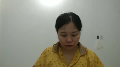 kitti_baby2x online show from 04-11-26, 07:45