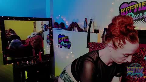 Snapshot of kittiepurry chatting on 01-18-25, 04:04 Kittie Purry online show from 01-18-25, 04:04