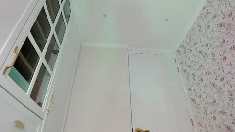 sophie online show from 05-04-26, 06:04