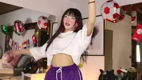 kitty online show from 06-18-26, 11:09