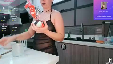 kitty_fitty29 online show from 06-22-26, 09:12