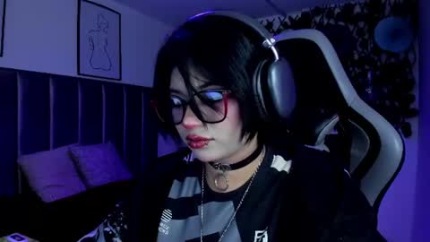 Snapshot of kitty_gang chatting on 06-30-26, 01:50 Camila online show from 06-30-26, 01:50
