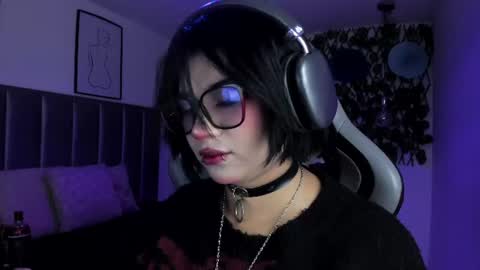 Snapshot of kitty_gang chatting on 07-02-26, 01:05 Camila online show from 07-02-26, 01:05