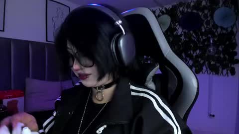 Snapshot of kitty_gang chatting on 07-07-26, 12:35 Camila online show from 07-07-26, 12:35