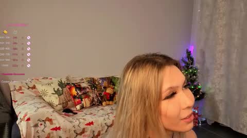 Snapshot of kitty_katy_pears chatting on 12-18-25, 01:39 Katy online show from 12-18-25, 01:39