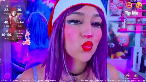 Nicol Gomez online show from 12-17-25, 05:41