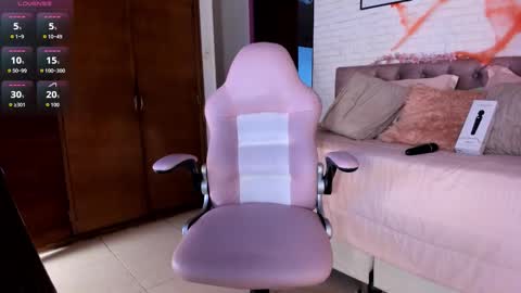 Kitty online show from 10-28-25, 08:44