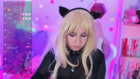 Snapshot of kitty_parker chatting on 02-22-25, 08:29 online show from 02-22-25, 08:29