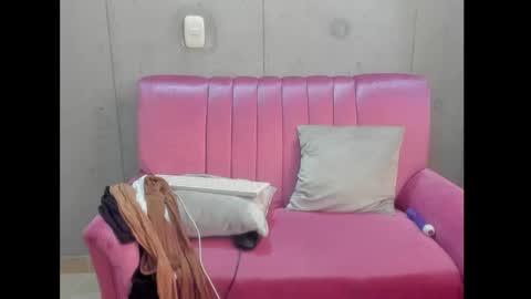 Snapshot of kitty_rose6147 chatting on 11-01-25, 06:21 kitty rose online show from 11-01-25, 06:21