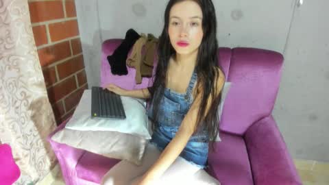 Snapshot of kitty_rose6147 chatting on 01-15-26, 11:04 kitty rose online show from 01-15-26, 11:04