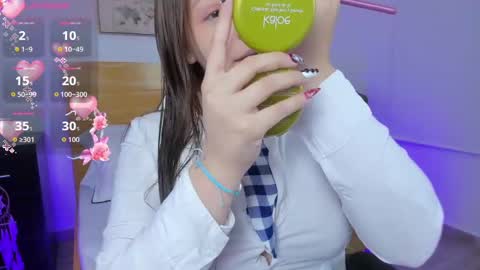 Snapshot of kitty_sweeety_ chatting on 10-29-25, 01:02 K I T T Y online show from 10-29-25, 01:02