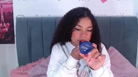 Snapshot of kittybrookex chatting on 10-23-25, 02:05 Valery online show from 10-23-25, 02:05