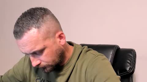 Snapshot of kittydom6969 chatting on 10-14-25, 08:53 Your Owner online show from 10-14-25, 08:53