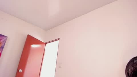 Sari bell online show from 12-19-24, 02:57