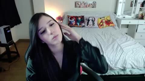 Isabel online show from 04-19-26, 08:22