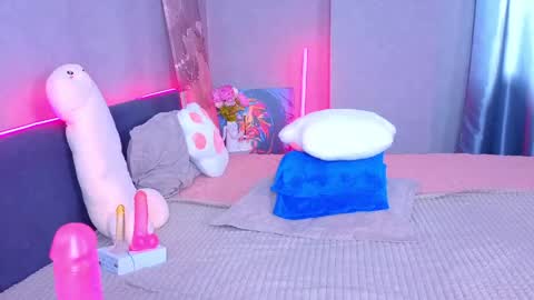 Snapshot of kittykendall chatting on 05-16-26, 10:12 kittykendall online show from 05-16-26, 10:12