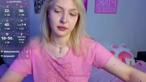 Snapshot of kittykendall chatting on 06-10-26, 06:29 kittykendall online show from 06-10-26, 06:29