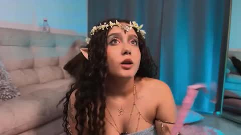 Snapshot of kittysophie_ chatting on 10-30-25, 05:42 Sophie online show from 10-30-25, 05:42