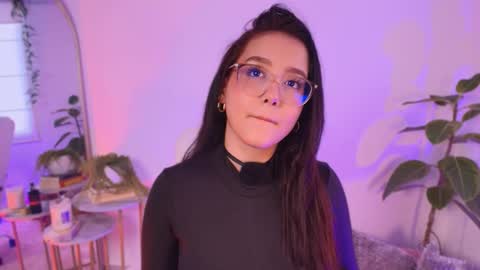 Snapshot of kittysophie_ chatting on 11-21-25, 09:57 Sophie online show from 11-21-25, 09:57