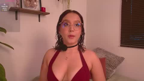 Snapshot of kittysophie_ chatting on 04-26-26, 10:07 Sophie online show from 04-26-26, 10:07