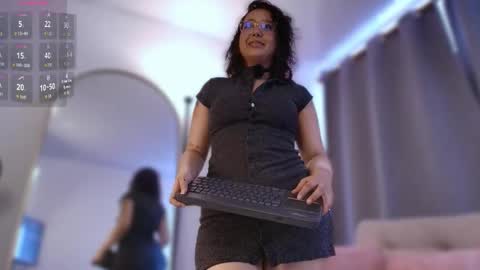 Snapshot of kittysophie_ chatting on 05-17-26, 08:27 Sophie online show from 05-17-26, 08:27