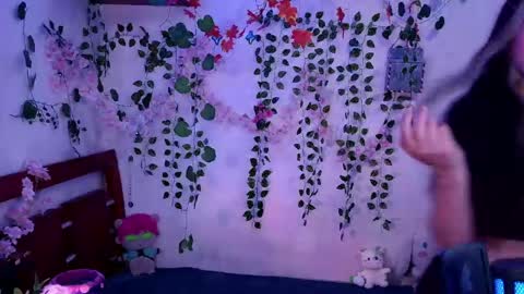 Kittyuwu  online show from 04-09-26, 11:54