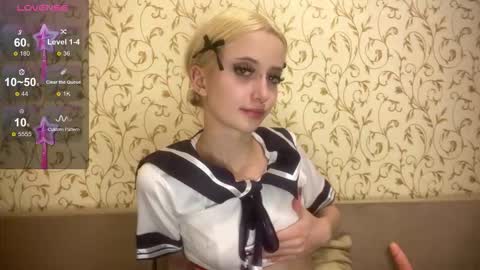 kittywithu online show from 10-15-25, 05:57