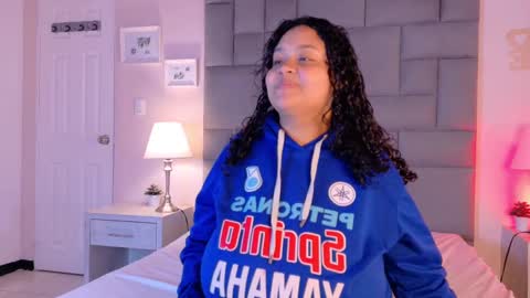 Kitty Hill online show from 09-23-25, 05:10