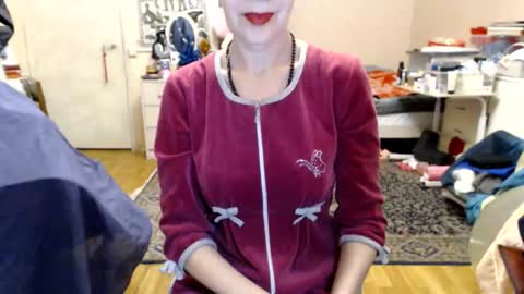 Snapshot of kiuminberry chatting on 01-02-25, 12:57 KiuminBerry online show from 01-02-25, 12:57