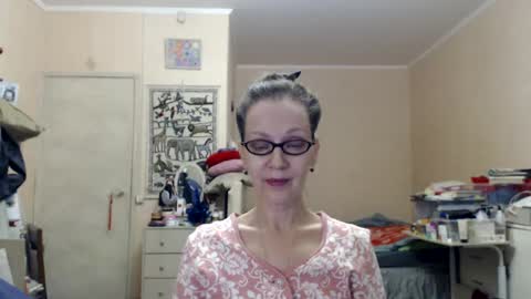 Snapshot of kiuminberry chatting on 01-22-25, 12:17 KiuminBerry online show from 01-22-25, 12:17